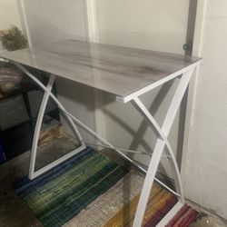 White Glass Table/Desk. 
