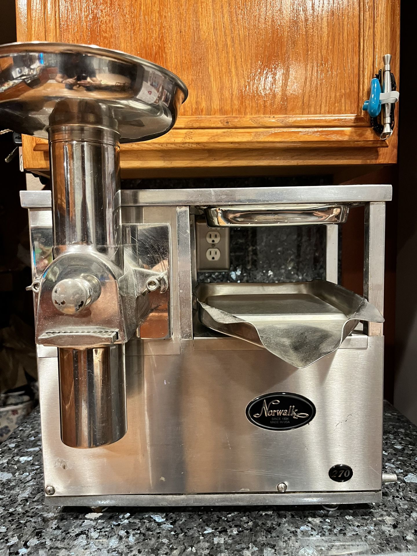 norwalk juicer 270 and accessories, image size:1440x1920