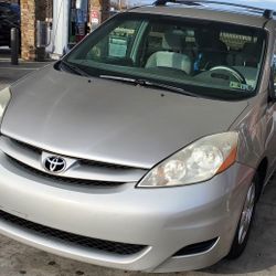 2008 Toyota Sienna