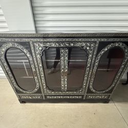 KOREAN LACQUER VANITY MOTHER OF PEARL INLAY