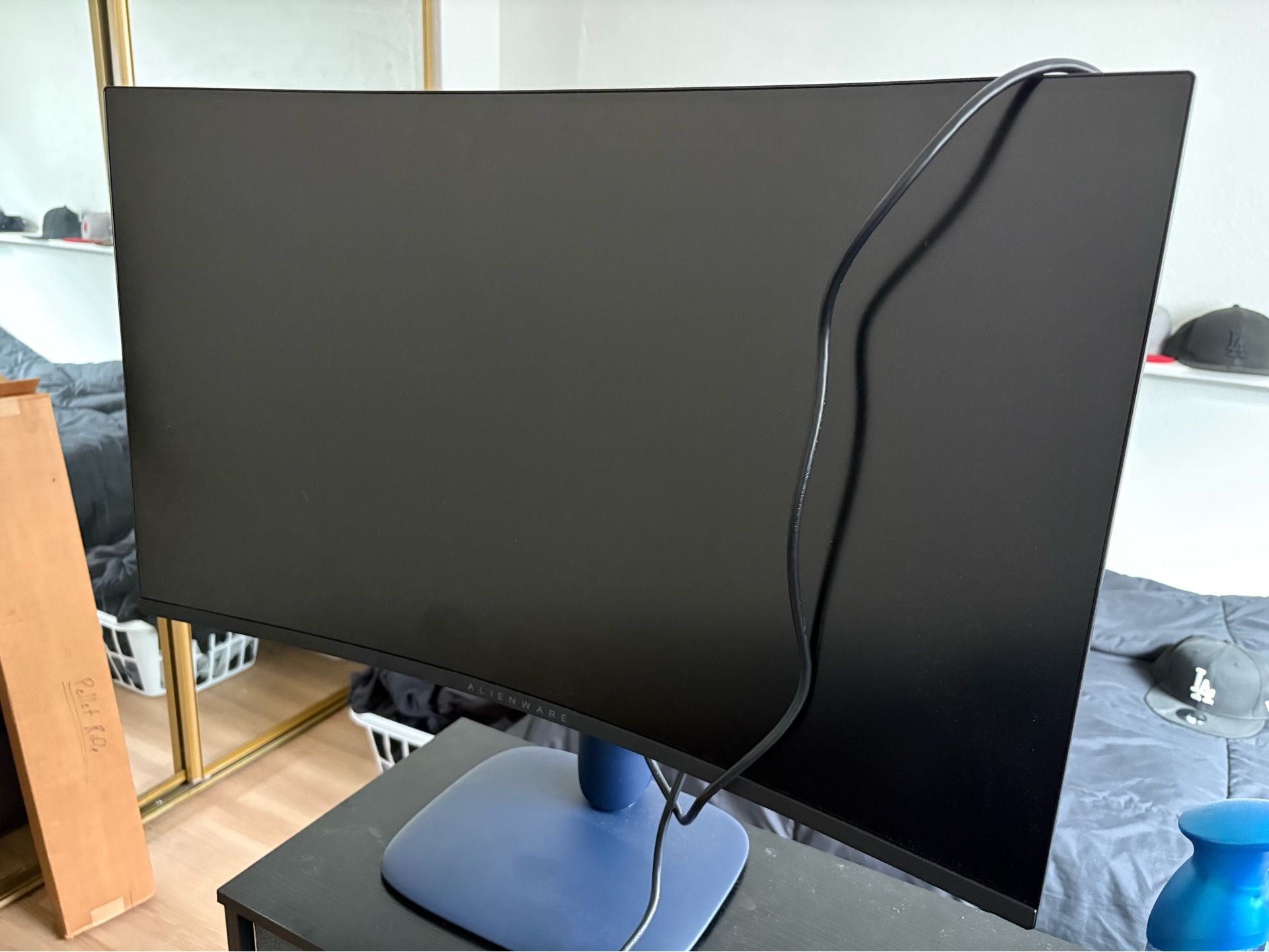 Alienware AW3225DM 32 Curved QHD Gaming Monitor