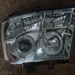 2007-14 Chevy Tahoe Headlights