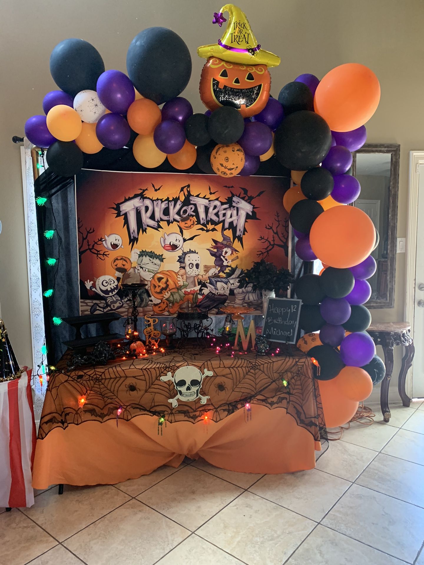 Halloween Party Decor