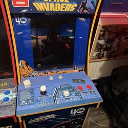 Arcade Game Cabinet Space Invaders  