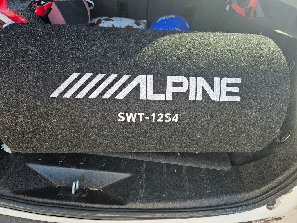 Subwoofer Box & Amplifier