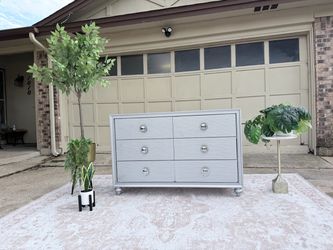 Silver Glam 6-Drawer Dresser with Crystal Pulls