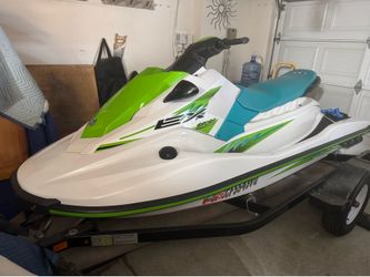 2022 Yamaha Waverunner EX Sport w/trailer
