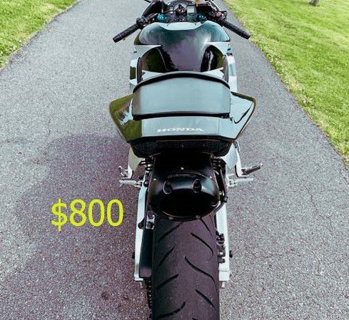Photo 2015 Honda CBR 600RRfull speed$8OO