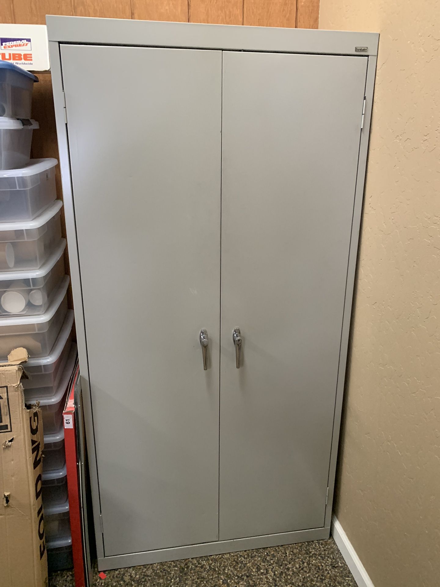 Storage Cabinet (metal,Locking)
