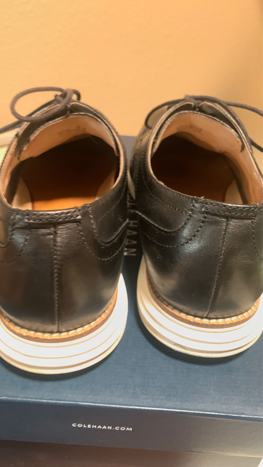 Mens black cole haan size 10.5 ( $30! )
