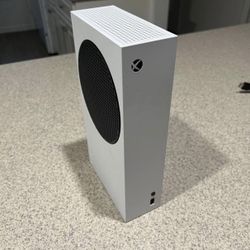 xbox series s with a mic