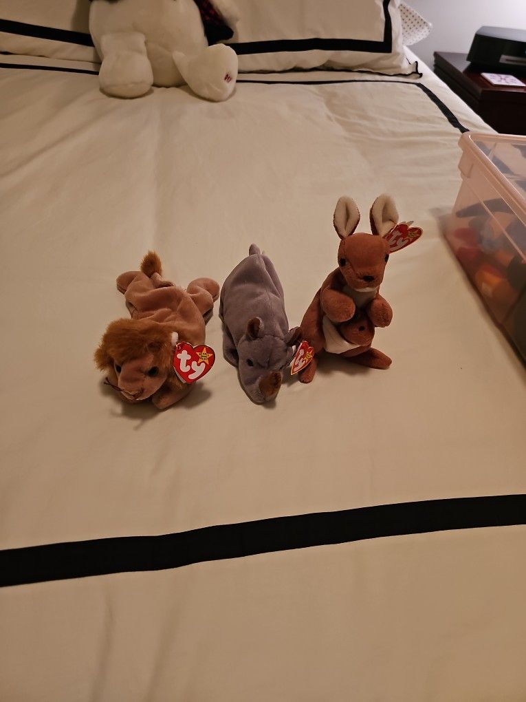 Collectible BEANY BABIES