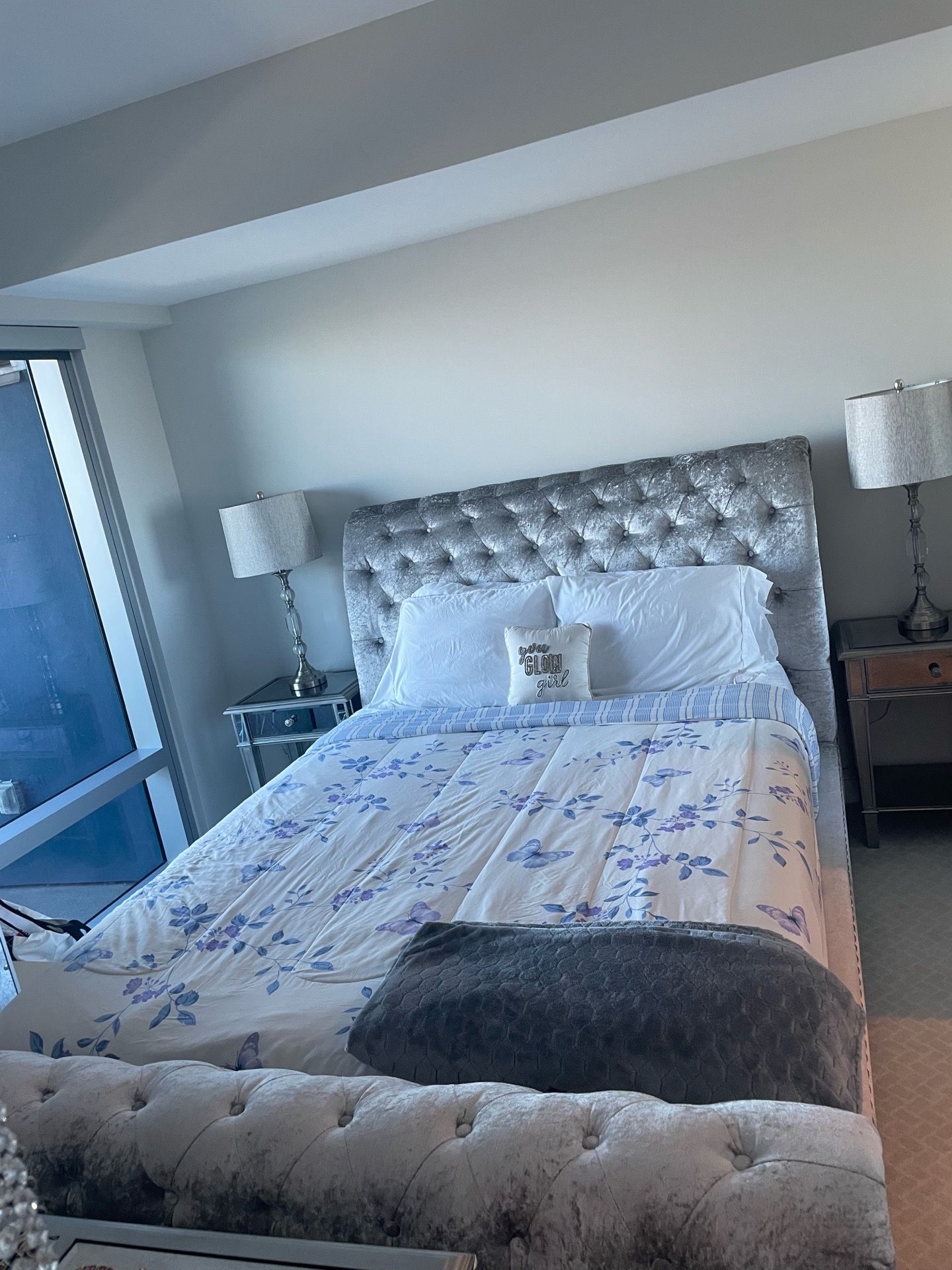 Queen Sized Serta Mattress and Boxspring