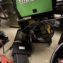 Titanium 170 MiG Welder