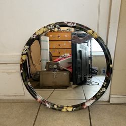 Stylish Round Wall Mirror – Floral Pattern Frame