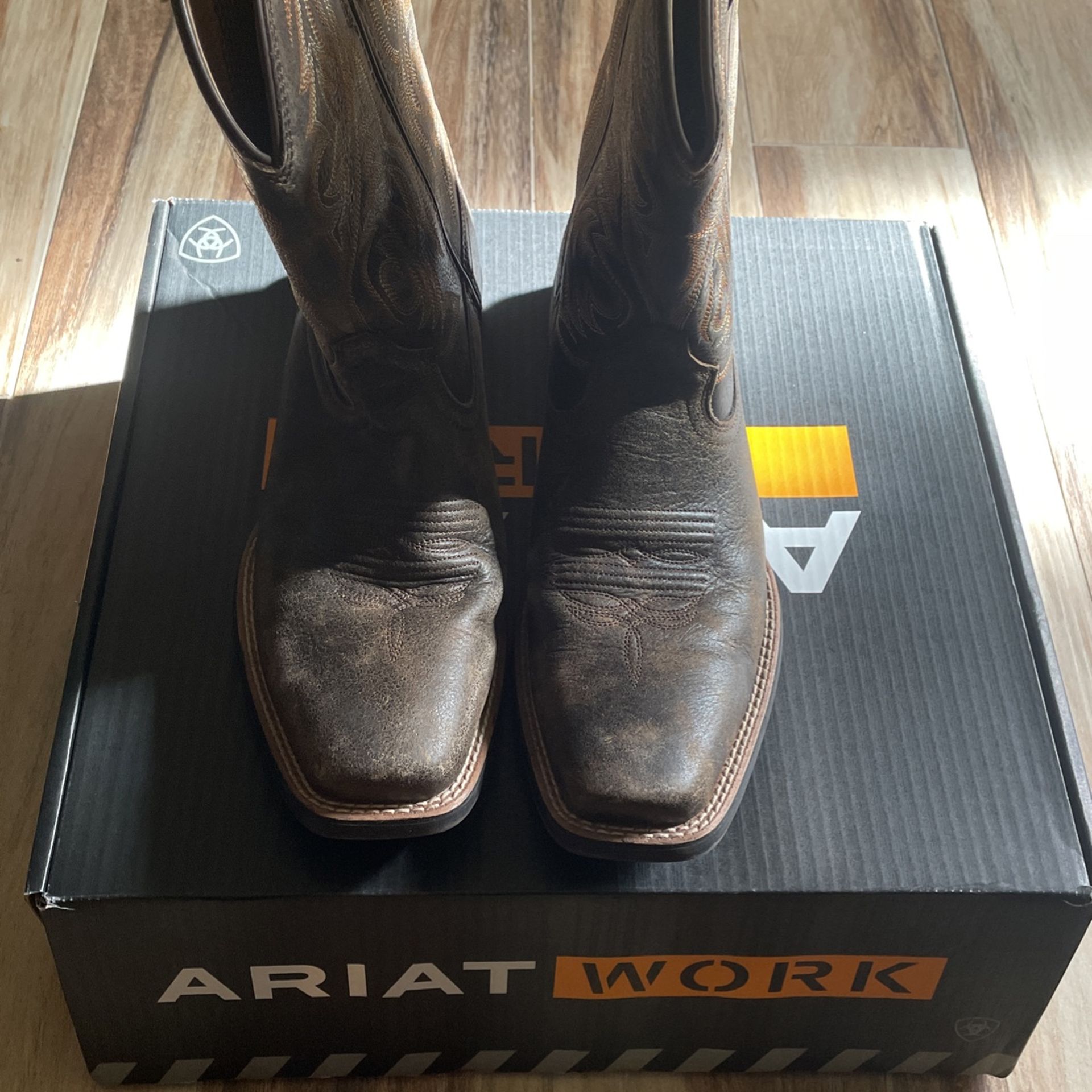 Ariat Work Boots - Sz 9