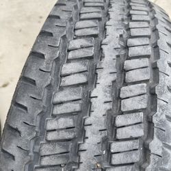 Tire 255/70/16