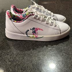 Champion Sneakers