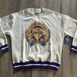 Lakers Sweater Large Size 