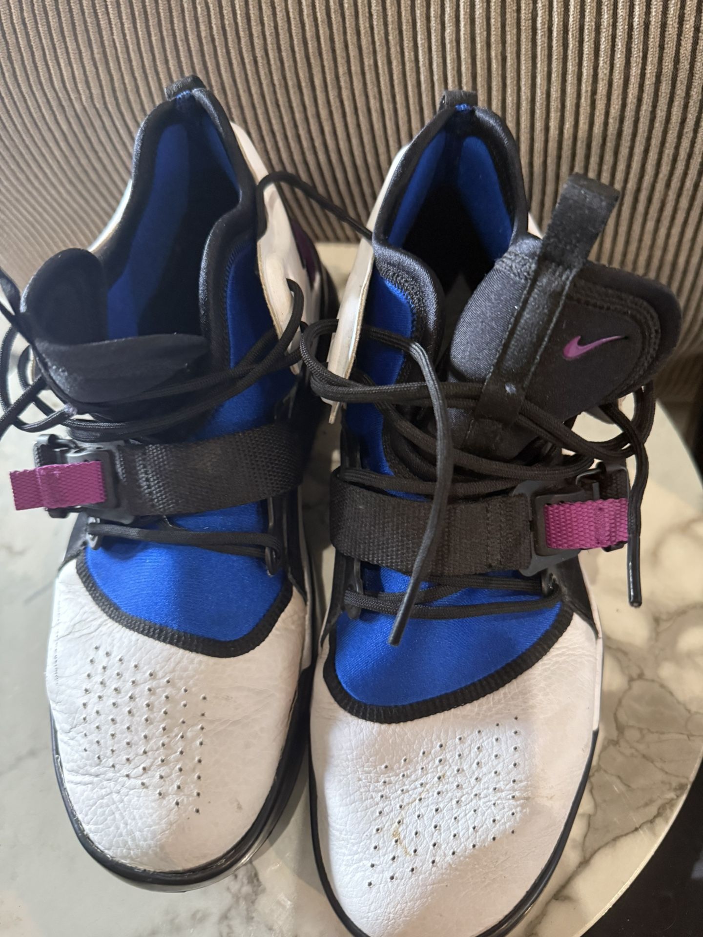 Air Force 270 Nike Size 11