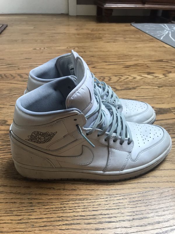 1 mid wmns wolf grey