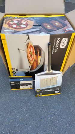 New Ooni Koda 16 Gas-Powered Pizza Oven Bundle