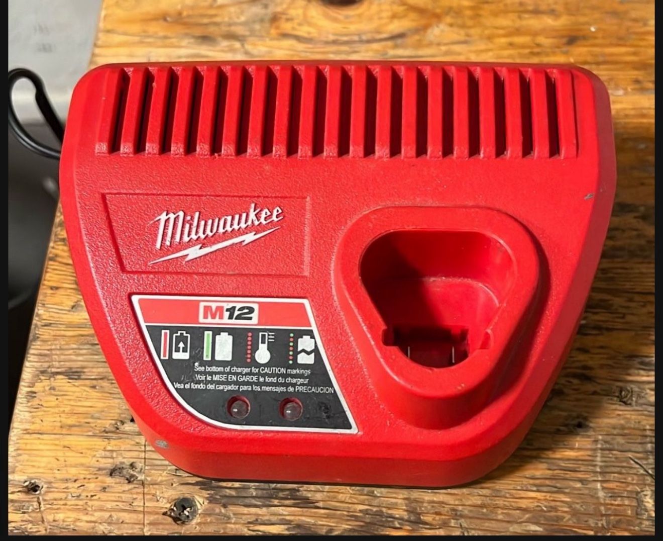 Milwaukee Charger