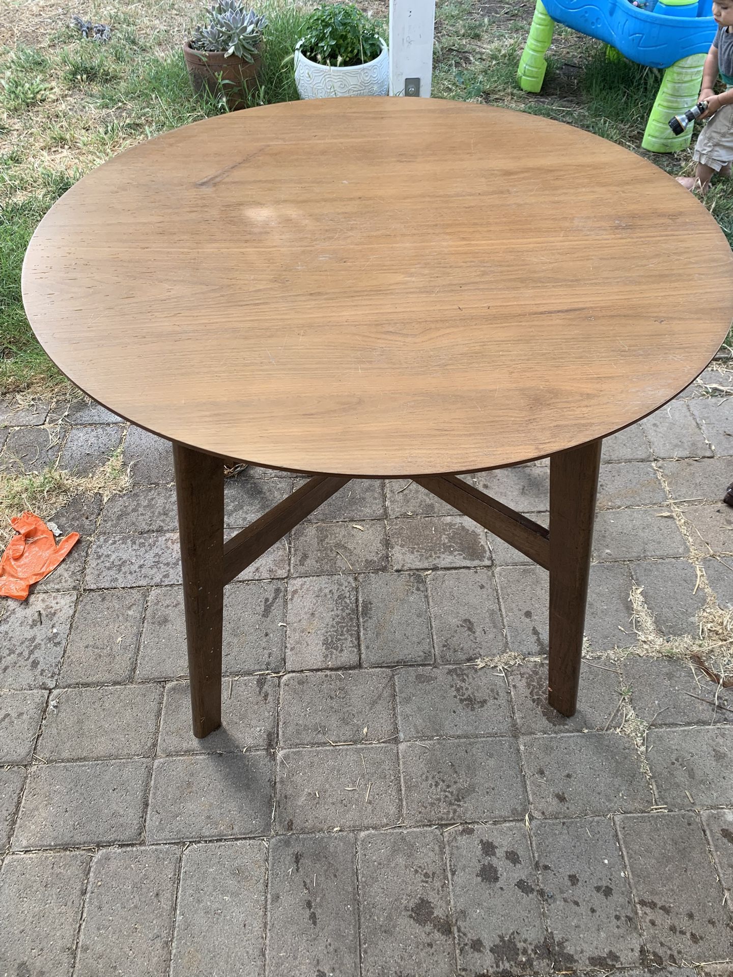Round Dining Table