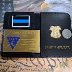 NOVELTY NEW JERSEY STATE TROOPER FAMILY MEMBER WALLET GOLD COURTESY 2025