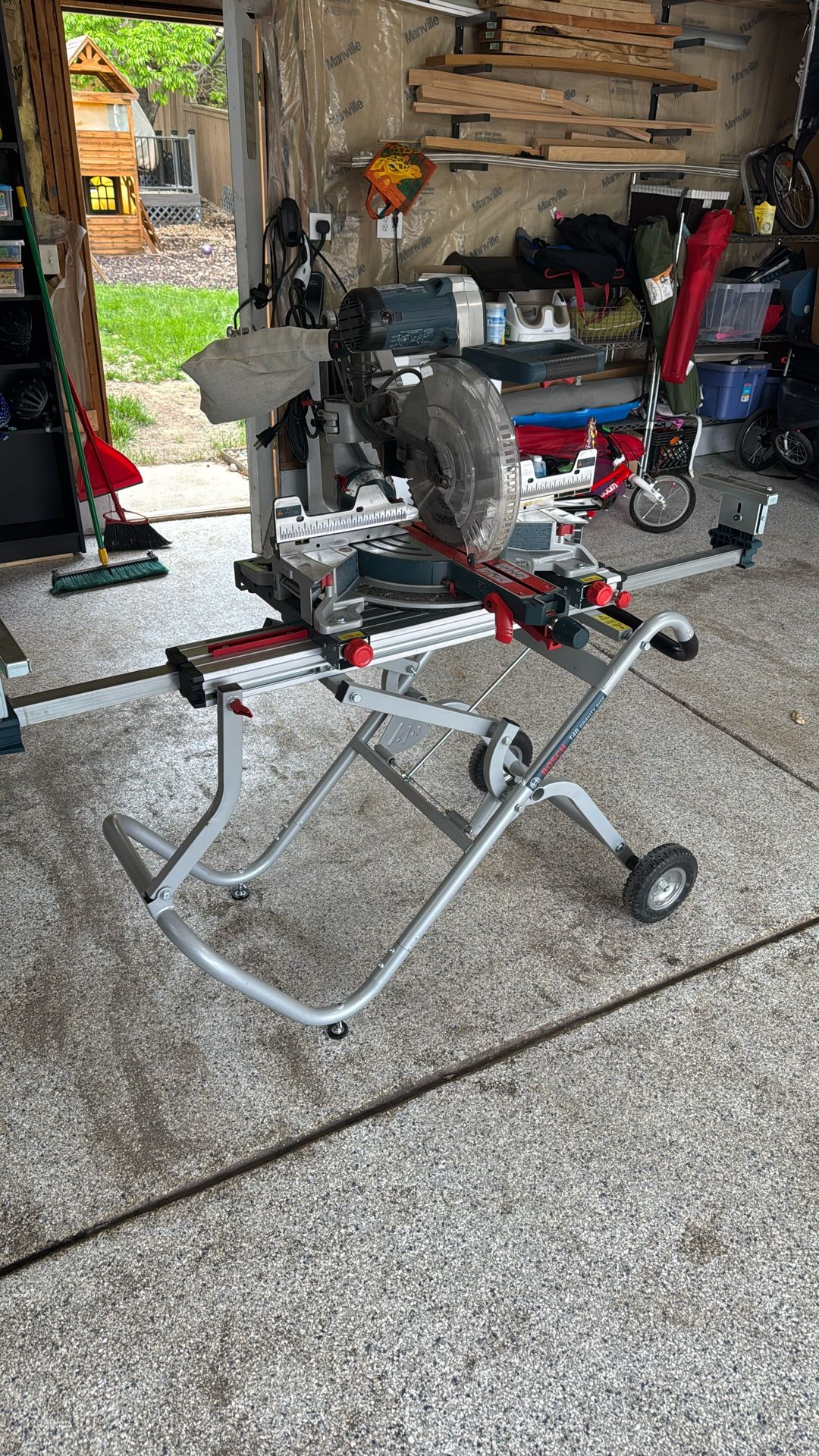 Bosch 12” Miter Saw With Foldable Gravity Stand