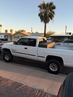 1998 Dodge Ram Laramie 5.9L