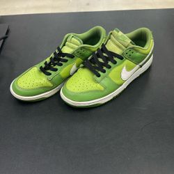 Nike Dunks | Chlorophyll | Size 9.5