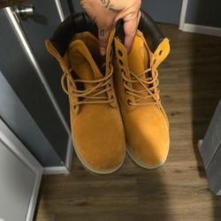 Youth Lugz