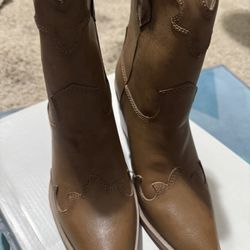 Nuevas Size #6 $30