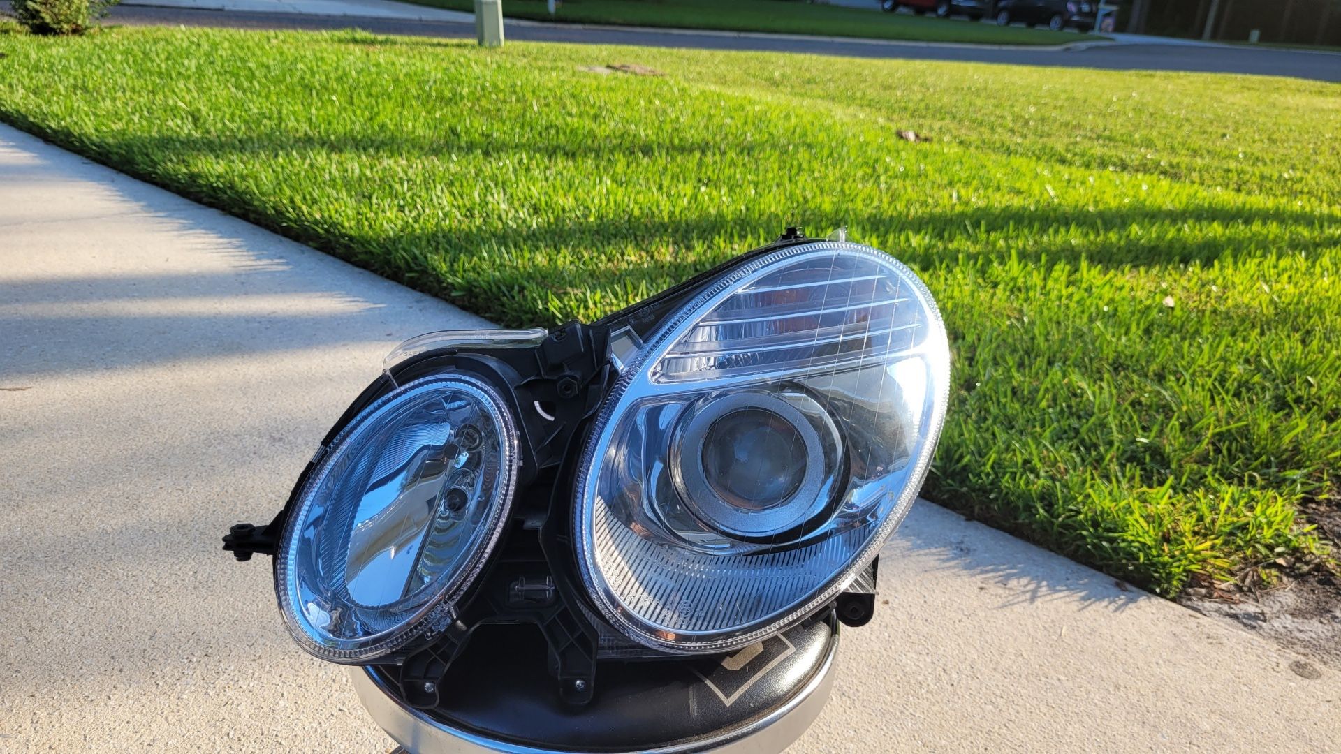 Mercedes Benz E350  Headlights 07-09