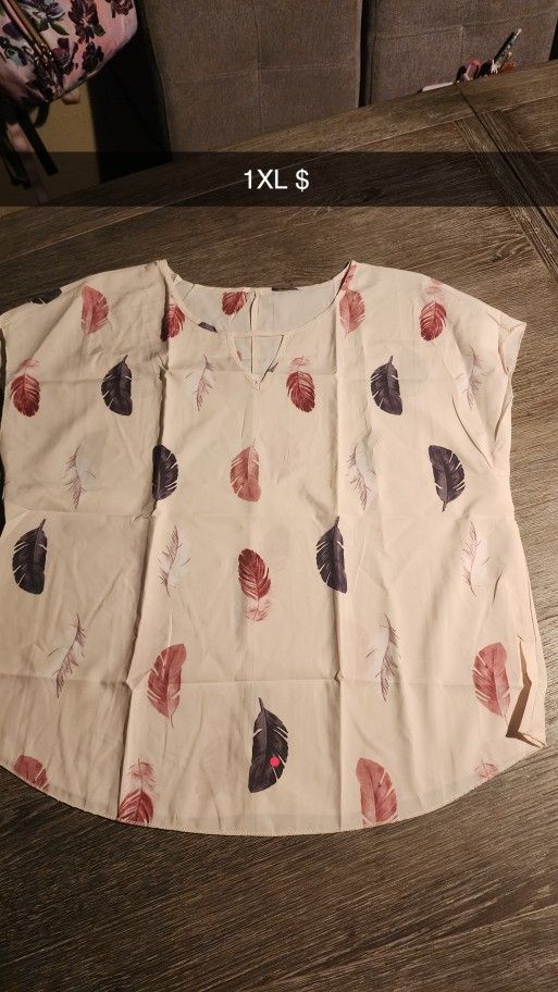 Women's Dress Up Shirt 1XL 