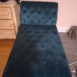 Dark Emerald Chase Loungue