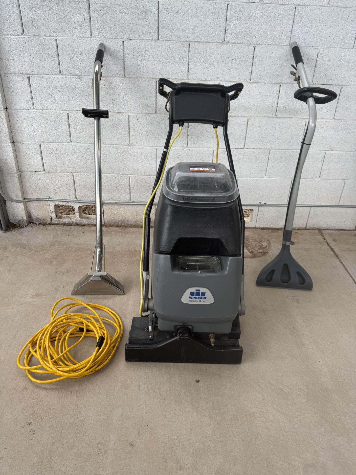 Used Karcher/Windsor Clipper 12 Commercial Carpet Cleaning Machine For Sale