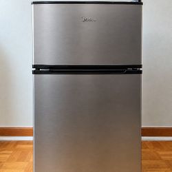 Midea Compact Refrigerator w/ Freezer - Stainless Steel - Good Condition
