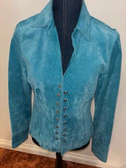 Ladies small suede 8 button leather jacket