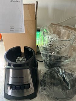 New Hamilton Beach Blender with Accessories $25 firm price