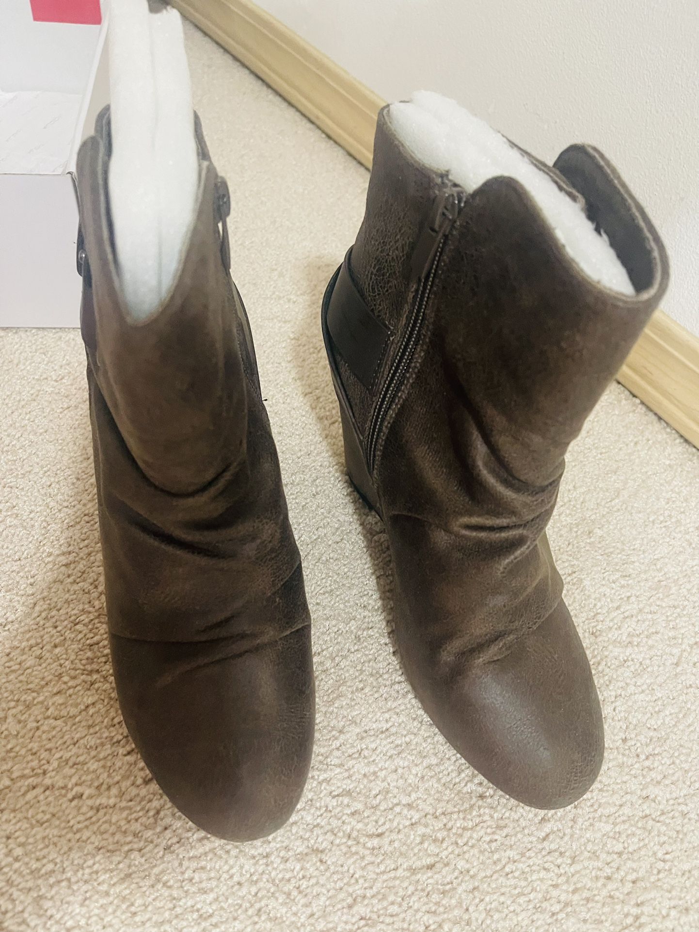 Women Aldo Toupe Kaowia Boots 6.5 Size 