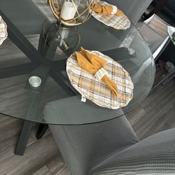 Dining table 