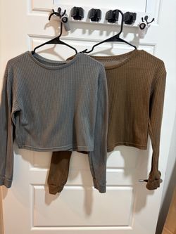 2 pack women’s cropped cozy sweat shirts
