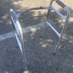 Medline Folding Walker great shape location below  31705 Wesley Chapel blvd Fl 33543 Storage Mart