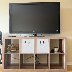 TV LG 55LH40 + 8 Cubes Organizer