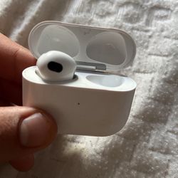 Left Side 3rd Gen AirPod  WITH CASE!!