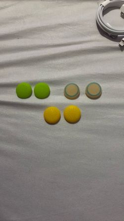 Thumb grips