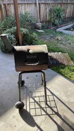 Charcoal BBQ grill