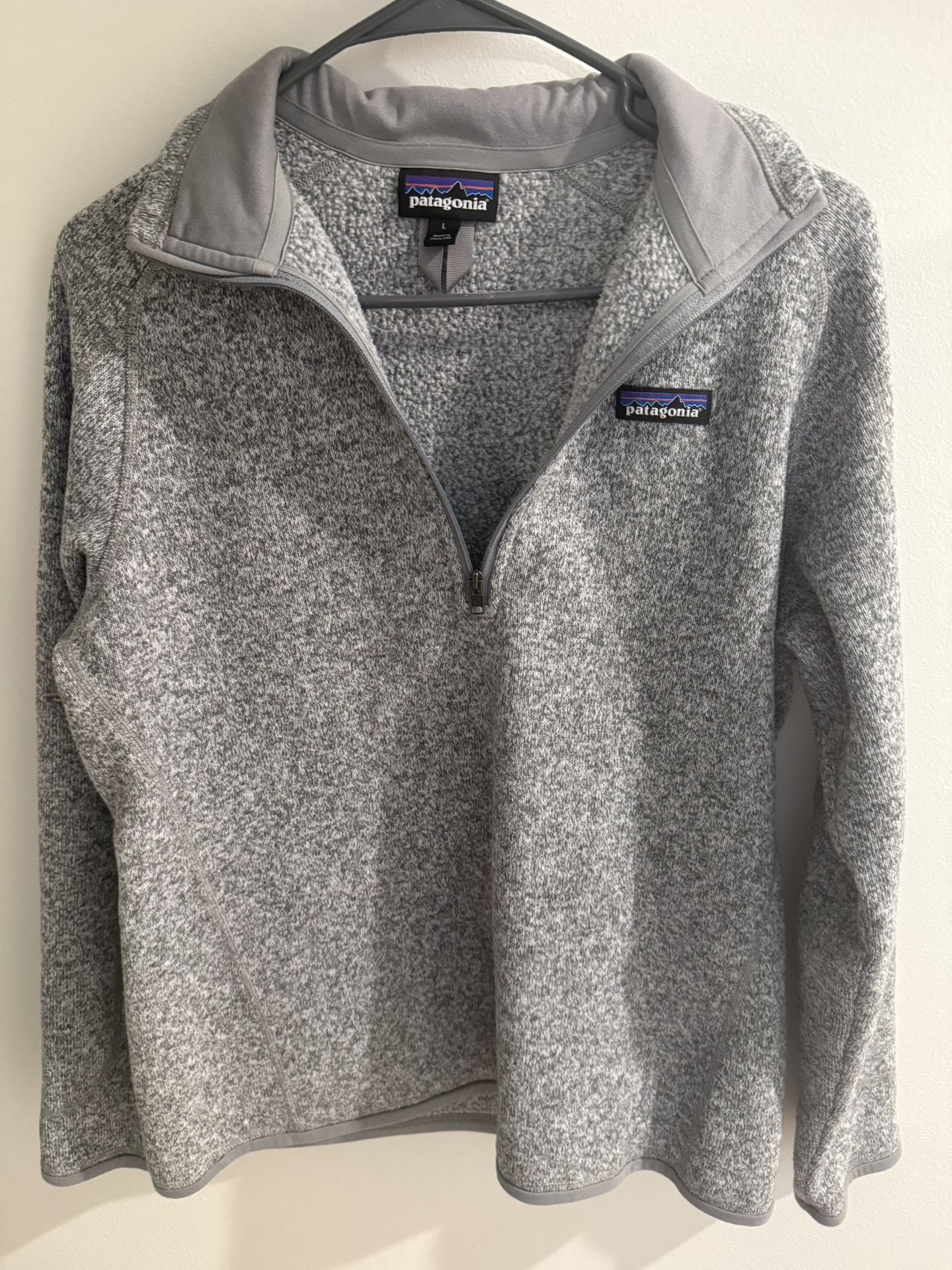 Patagonia Women’s Half Zip Large
